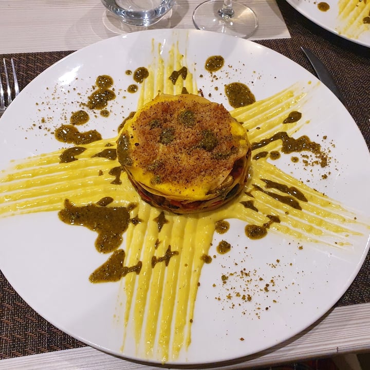 photo of La campana Tortino Di Polenta Con Cavolo Marinato E Lasagna Bianca Con Verdure E Besciamella Allo Zafferano shared by @mimma1968 on  02 Apr 2022 - review
