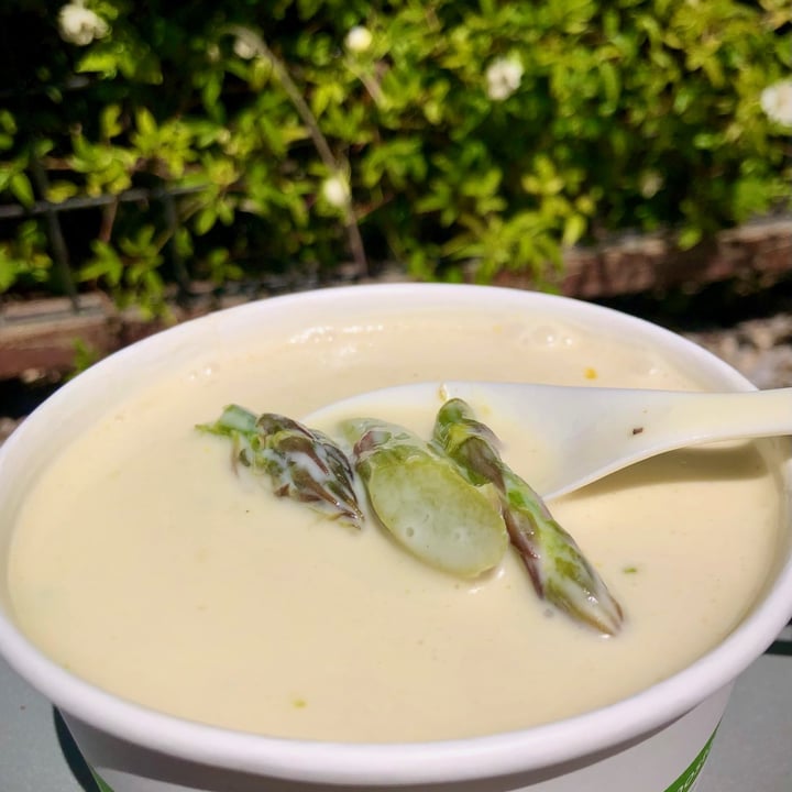 review photo shared by @vegasvegan1310 on 06 Apr 2022 - post