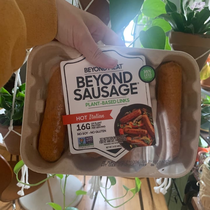 review photo of Beyond Meat Beyond Sausage Hot Italian shared by @katyinmpls on 25 Oct 2020 - review