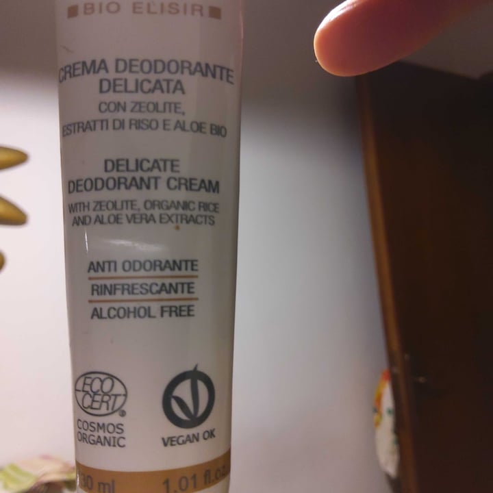 photo of Cosmos Organic Crema Deodorante Delicata shared by @malacocca on  02 Apr 2022 - review