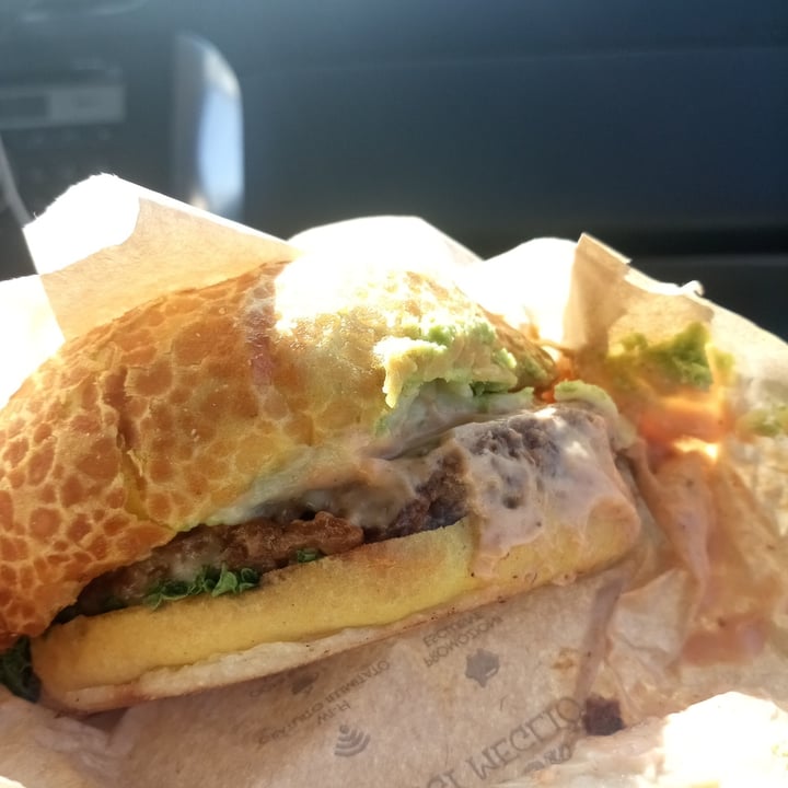 photo of Autogrill Wow Burger shared by @fabiolamichelotti on  06 Jun 2022 - review