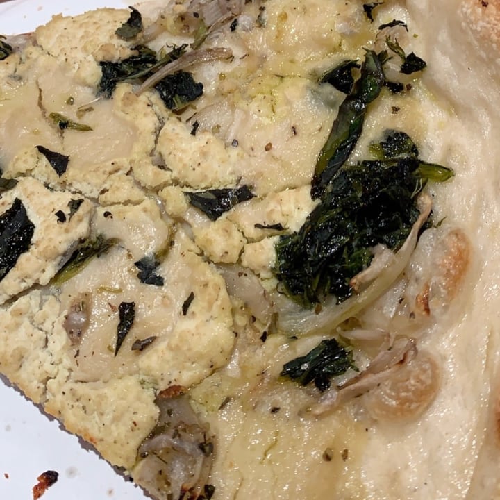 review photo of NY Pizza Suprema Vegan Macadamian shared by @kristinjeter on 29 Apr 2020 - review
