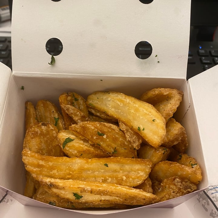 photo of PLNT Burger Crispy Herb fries shared by @lindseypoo on  25 Mar 2022 - review