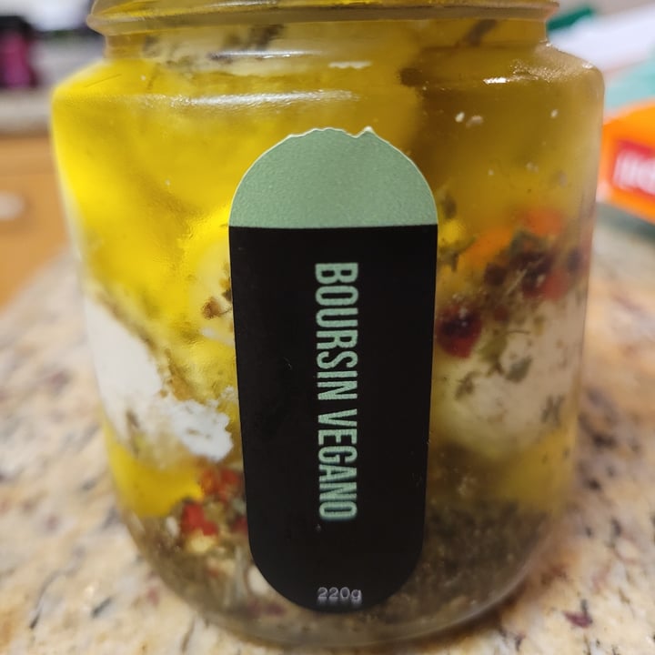 photo of Dababi Delicias Veganas Boursin Vegano shared by @daniprado on  30 Sep 2022 - review