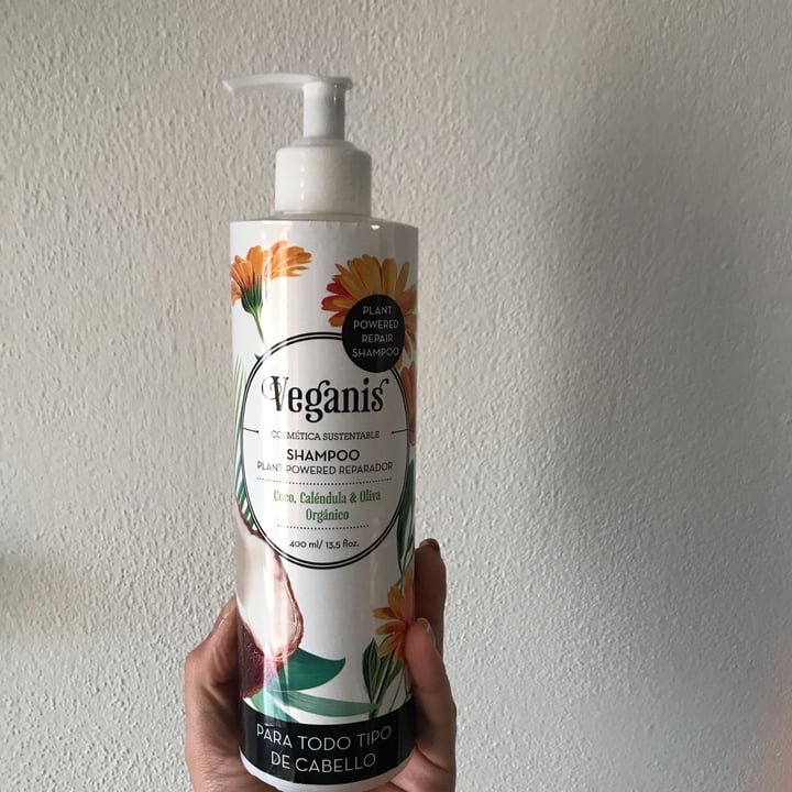 photo of Veganis Shampoo Plant Powered Reparador Coco, Caléndula & Oliva Orgnánico shared by @abijalil on  17 Jul 2021 - review