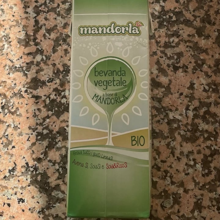 review photo of Mandorla si Latte di mandorla shared by @manupopite on 26 Mar 2022 - review
