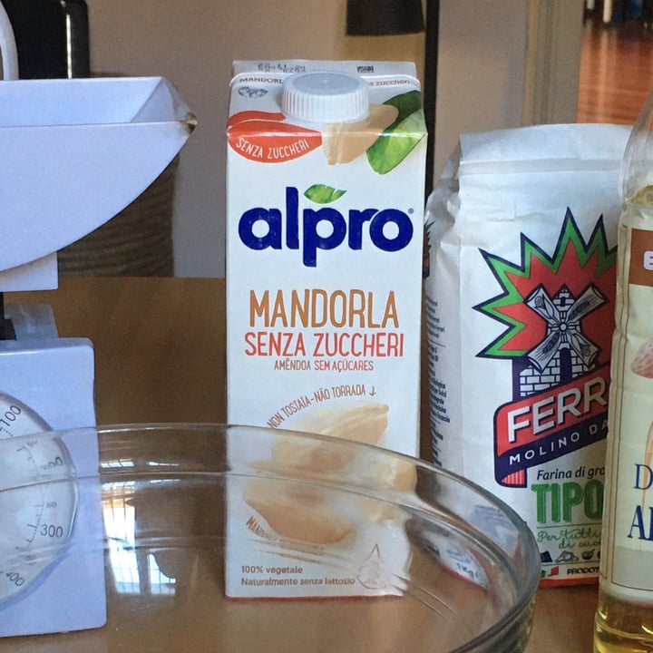 photo of Alpro Mandorla Senza Zuccheri shared by @danicont on  29 Apr 2021 - review