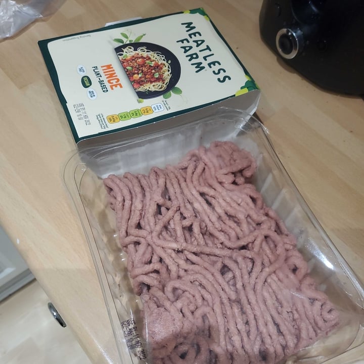 review photo of Meatless Farm Meat Free Ground shared by @ellefinnica on 01 Nov 2022 - review