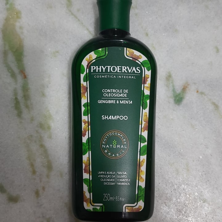 photo of Shampoo phytoervas Shampoo Phytoervas Gengibre E Menta shared by @catt23 on  05 Dec 2022 - review