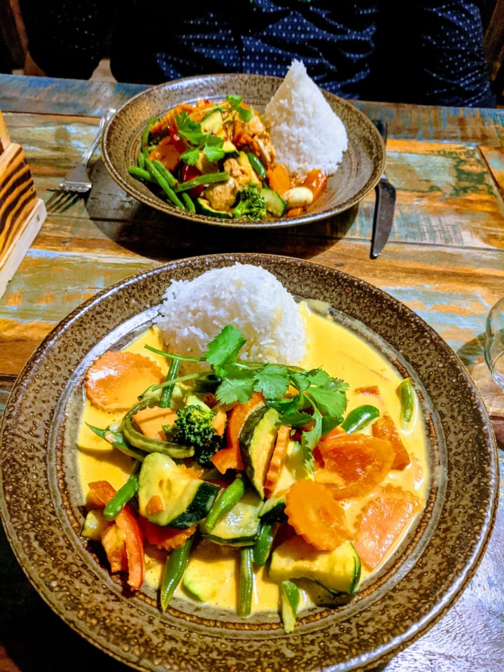photo of Ong Tao - Vietnamesisches Restaurant & Bar No. 57 Tofu with Vegetables• Curry-Mango-Coconut-Sauce and Grilled Banana in Sticky Rice shared by @florence-al on  09 Mar 2020 - review