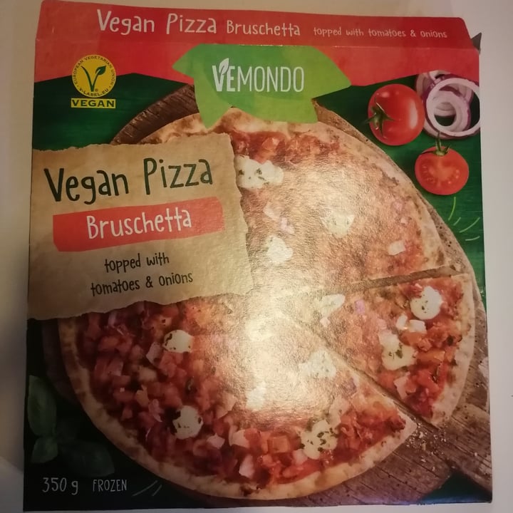 photo of Vemondo  Vegan Pizza Bruschetta shared by @manuel29 on  26 Jan 2023 - review