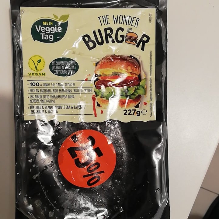 photo of Mein Veggie Tag The Wonder Burger shared by @emanuelepascuzzo on  31 Mar 2022 - review