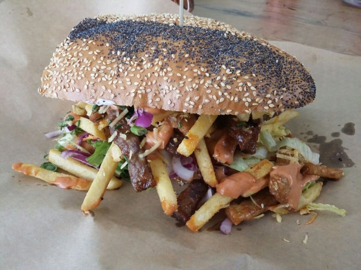 photo of Lekker Vegan Kloof Mixed Chickn and Beef Gatsby shared by @teaganogorman on  28 Jan 2020 - review