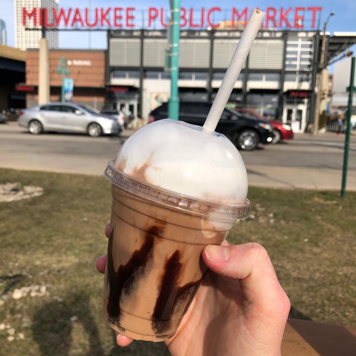 review photo of On The Bus Chocolate peanut butter milkshake shared by @wharding on 05 May 2021 - review