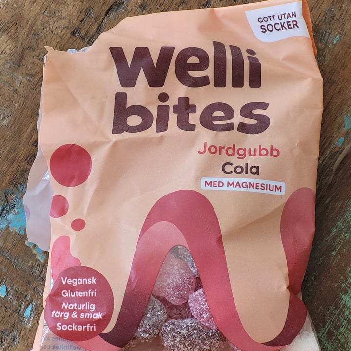 review photo of Wellibites Jordgubb Cola shared by @delisandra on 14 May 2022 - review