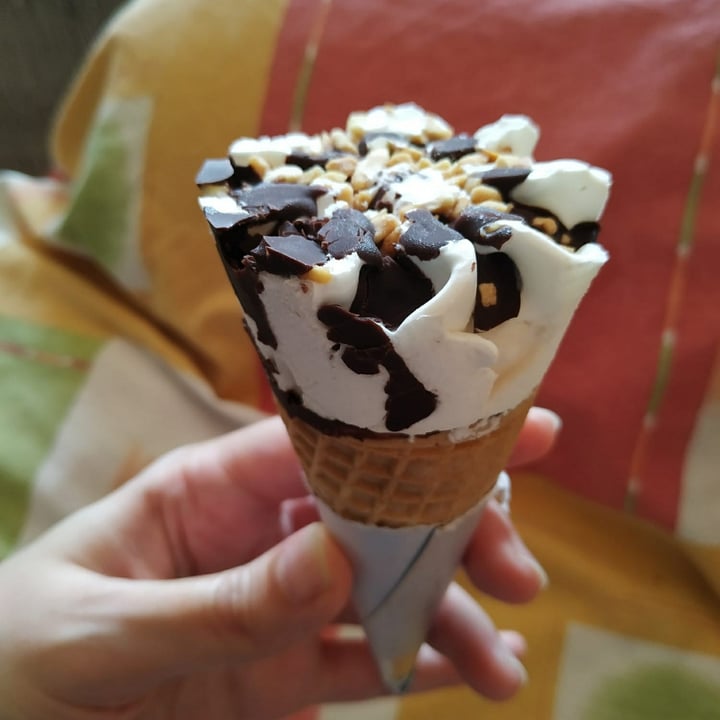 review photo of Vemondo Vegan Ice Cream Vanilla Flavour shared by @nutximichu on 27 Aug 2021 - review