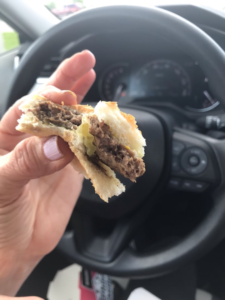 photo of White Castle Impossible slider (No Cheese) shared by @moralvegan on  15 May 2019 - review