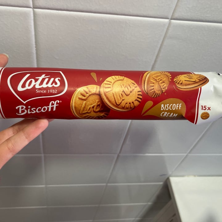 photo of Lotus Biscoff Biscoff Cream Biscuits  Vanilla Flavour shared by @antia7 on  13 Apr 2021 - review