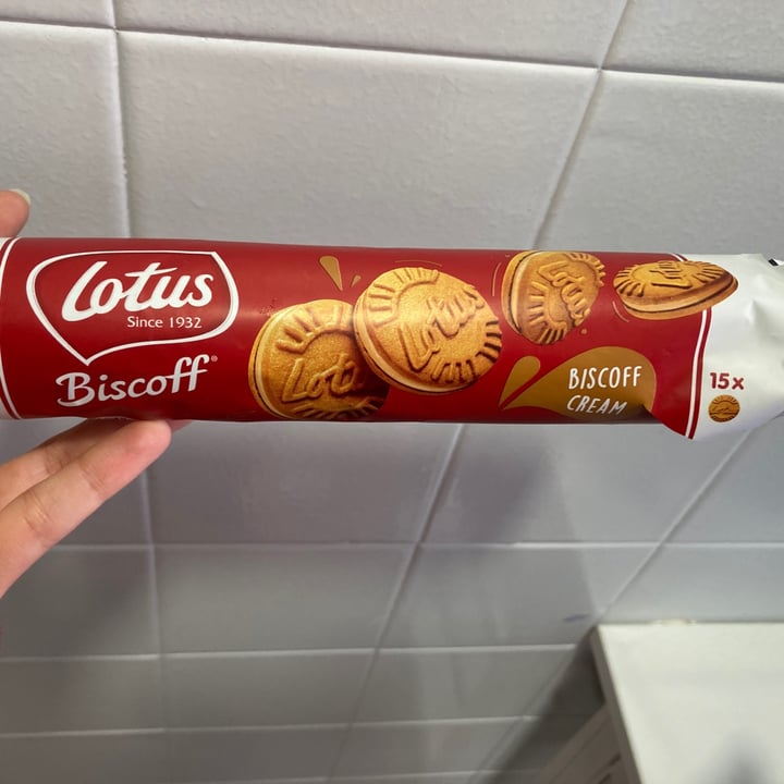 review photo of Lotus Biscoff Biscoff Cream Biscuits Vanilla Flavour shared by @antia7 on 13 Apr 2021 - review