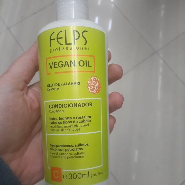 review photo of Felps professional Condicionador shared by @susutilly on 31 Jul 2022 - review