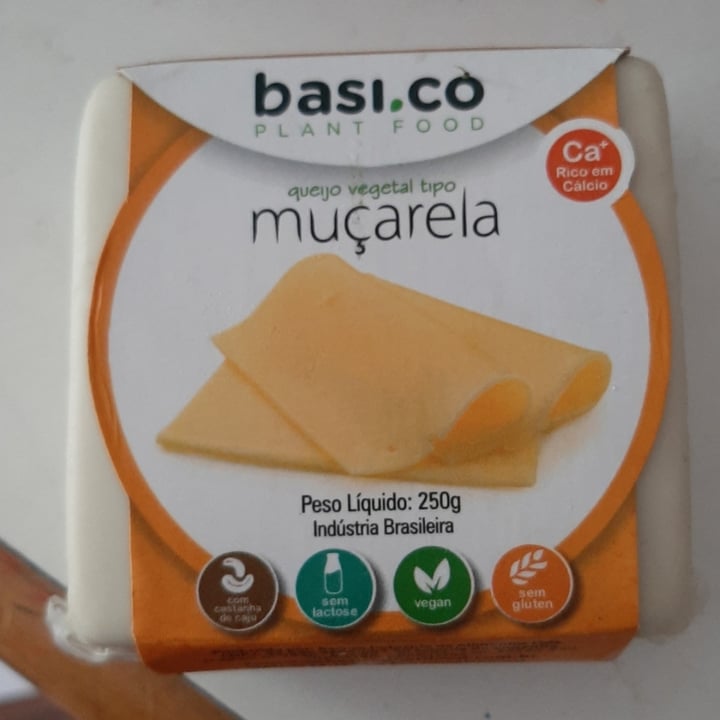 review photo of Basi.co Queijo Muçarela Vegano shared by @nalualves on 06 Sep 2022 - review