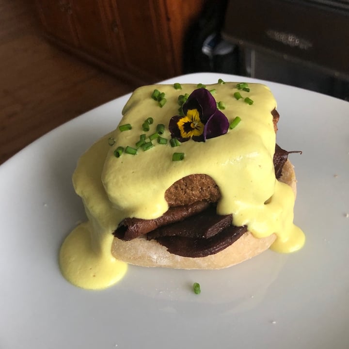 photo of Black Rabbit Tofu Benedict shared by @actofcynic on  23 Jul 2020 - review