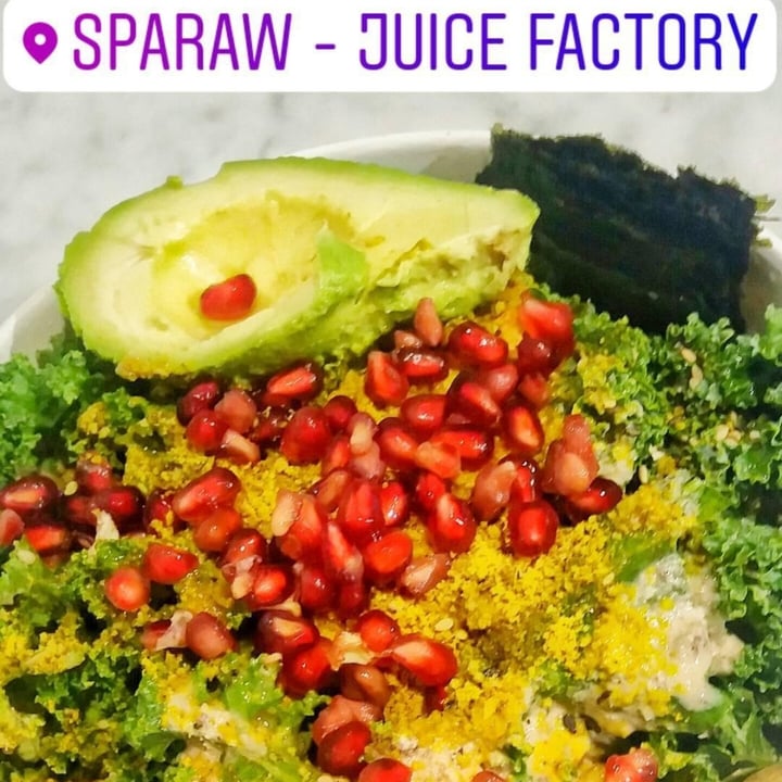 photo of Sparaw Jugos Organicos Ensalada Poke shared by @veganmamorr on  08 Aug 2020 - review