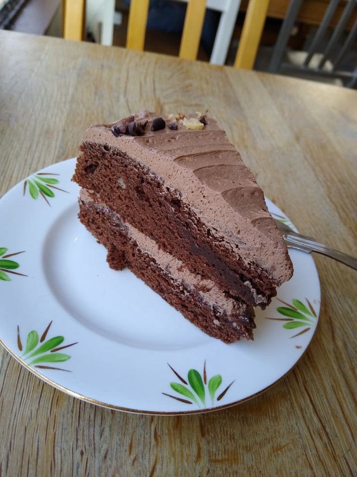 photo of Chapter One Coffee Shop Chocolate and banana cake shared by @louiseestperdue on  31 Aug 2019 - review