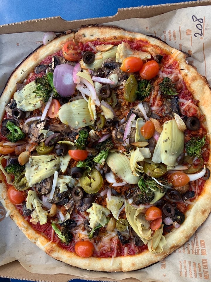 review photo of Blaze Pizza Build Your Own Pizza (Vegan) shared by @tattedyankee on 08 Apr 2020 - review