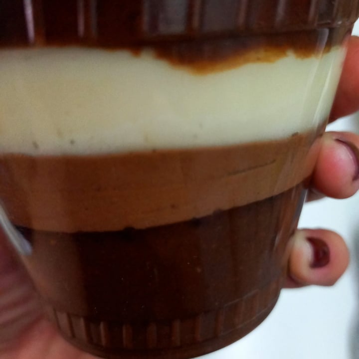 photo of Ateliê Doce Maria Veg creme de chocolate/morango shared by @monicandrea on  12 Sep 2022 - review