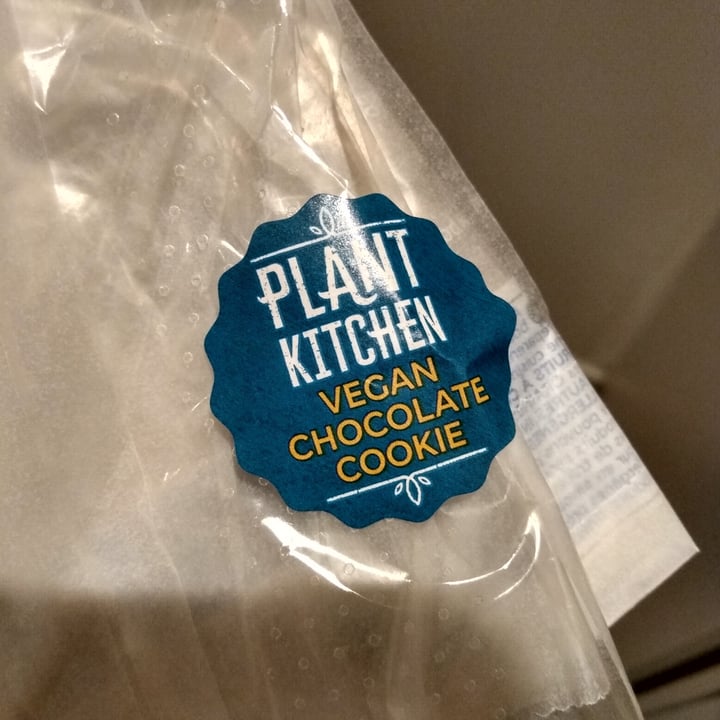photo of Plant Kitchen (M&S) Vegan Chocolate cookie shared by @thedappervegan on  30 Jan 2021 - review