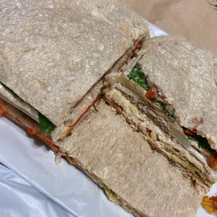 review photo of Framheim Cerveceria Sandwich de miga shared by @pitylaoveja on 21 Feb 2021 - review