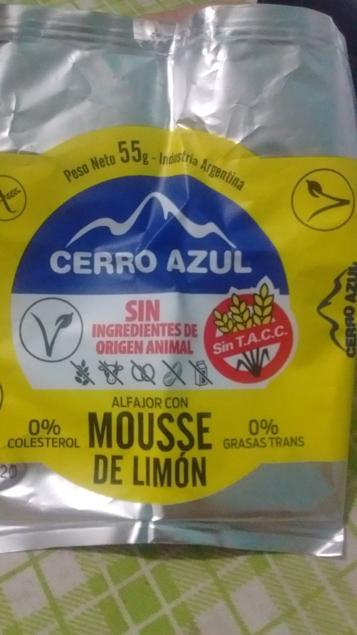 photo of Cerro Azul Alfajor Mousse de Chocolate shared by @yanifrida on  06 Dec 2019 - review