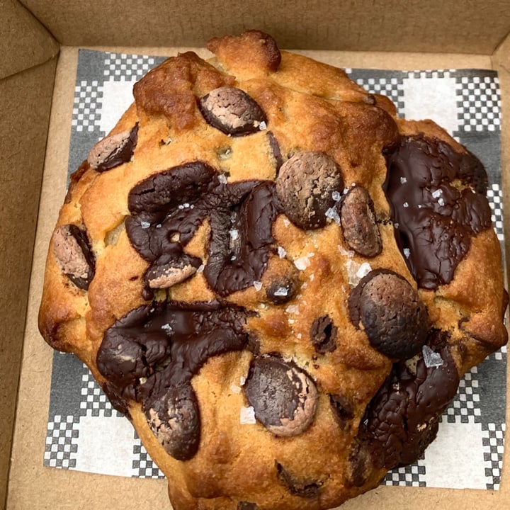 photo of Sable Chunky Chocolate Chip Cookie shared by @cnnna on  04 May 2021 - review