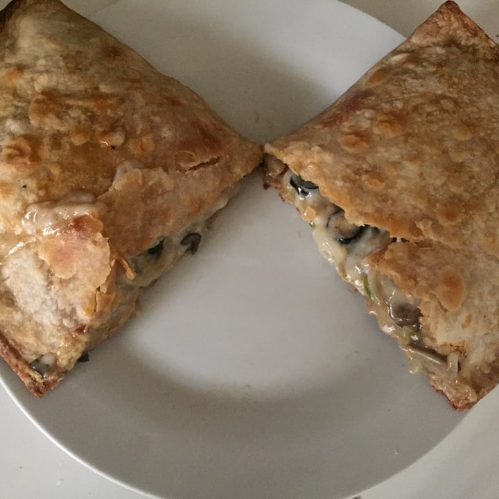 review photo of Evergreen Vegan Deli Maggie calzone shared by @vibrantvegan on 07 Aug 2022 - review