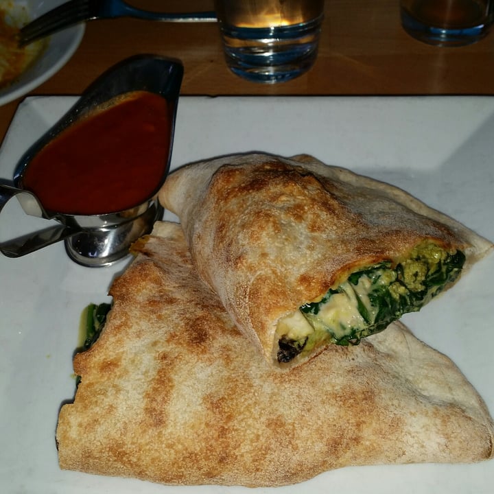 review photo of Real Food Daily Mushroom Pizza shared by @av8soulfly on 19 Aug 2021 - review