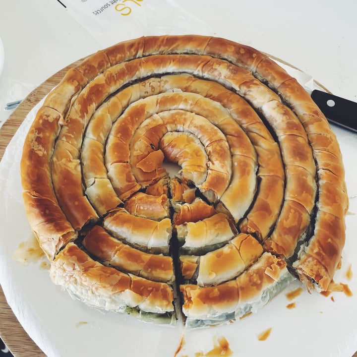 photo of Filosophy Greek spiral pie with Spinach & Extra Virgin Olive Oil shared by @clam on  21 May 2021 - review
