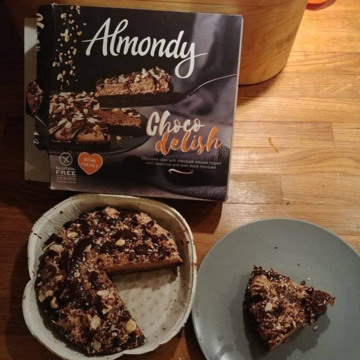 photo of Almondy Choco delish shared by @jaquelineruck on  02 Nov 2020 - review