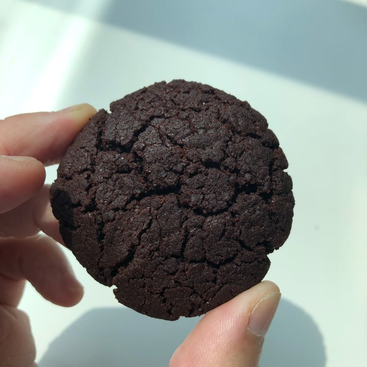 photo of The Whole Kitchen Classic Chocolate Cookies shared by @noll-fyra on  06 Jan 2022 - review