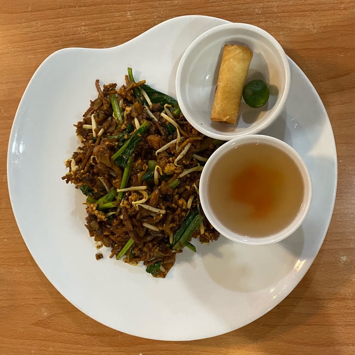 photo of Loving Hut Char Kway Teow shared by @piggy-egg on  30 Jan 2022 - review