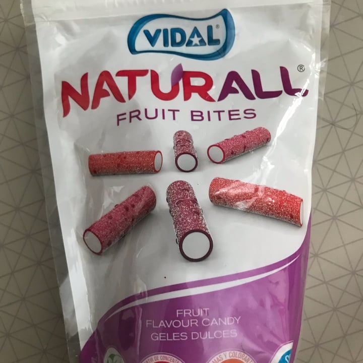 photo of Vidal Gominolas de fresa y frutas shared by @ursarap on  18 Aug 2022 - review