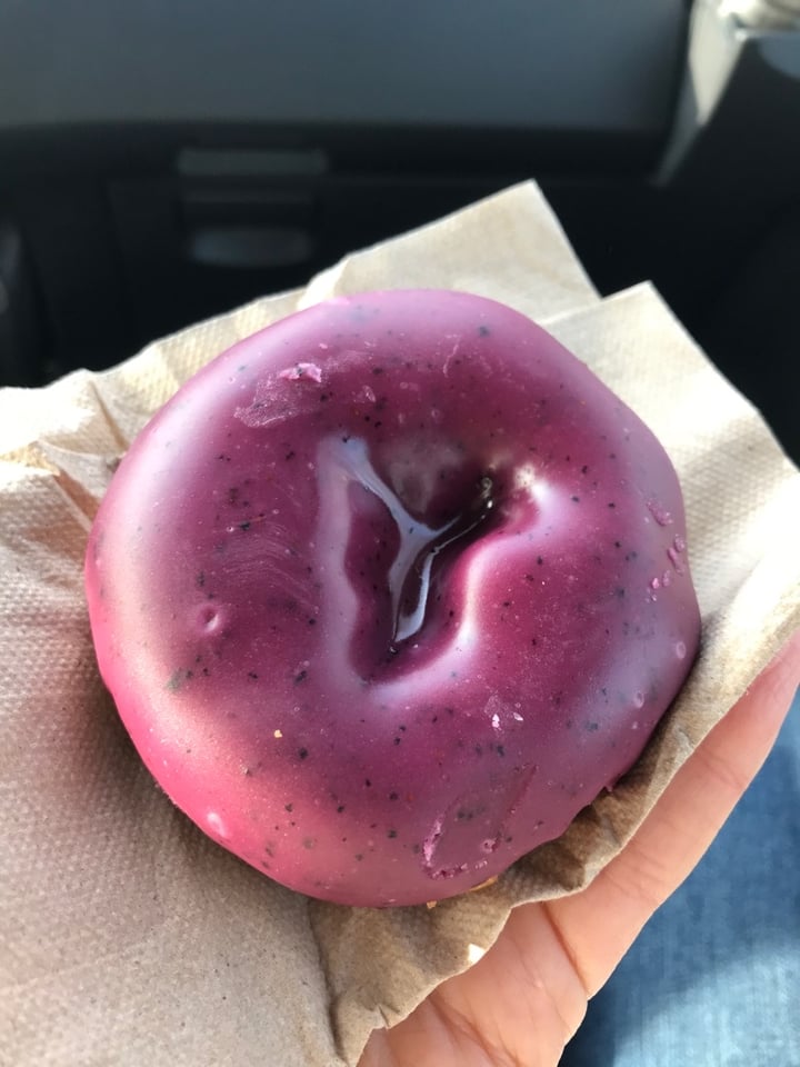 photo of Whole Foods Market Vegan Blueberry Donut shared by @dianna on  01 Mar 2020 - review