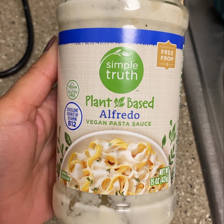 review photo of Simple Truth Plant based Alfredo sauce shared by @xbriannax on 04 Aug 2021 - review