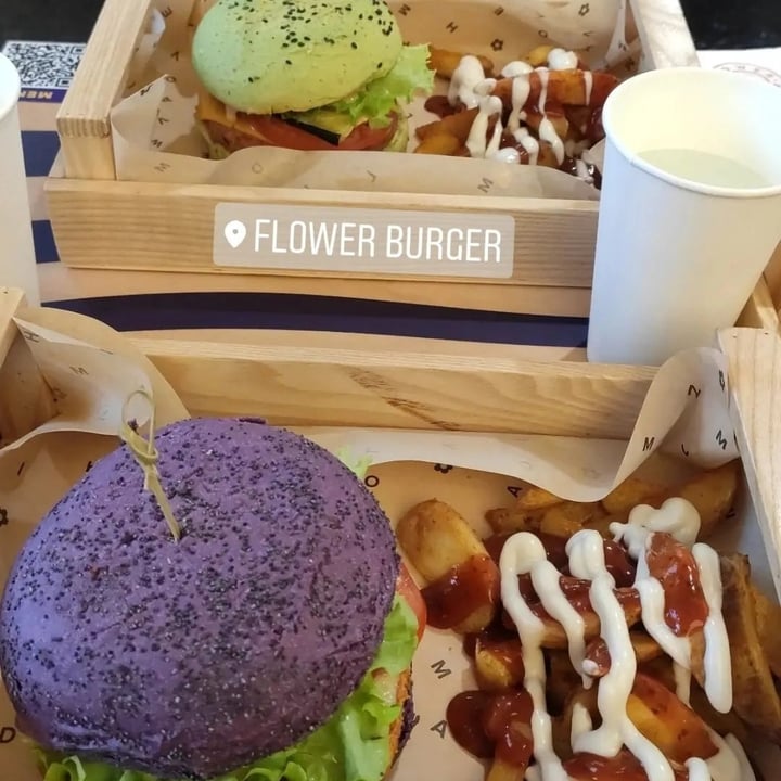 photo of Flower Burger Cheesy cecio shared by @maramercuriali on  02 Jan 2022 - review