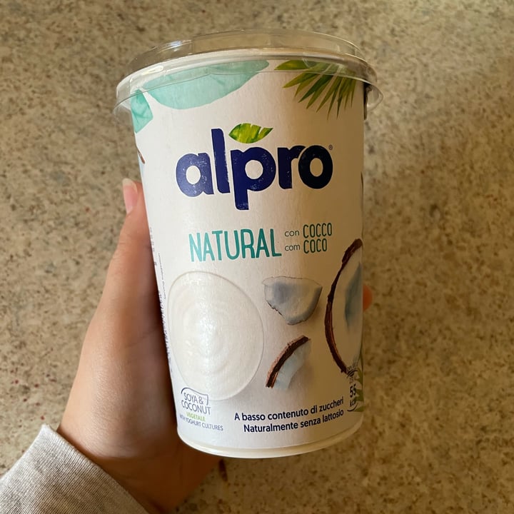 review photo of Alpro Cocco Yogurt shared by @chiaramazzei on 13 Mar 2022 - review