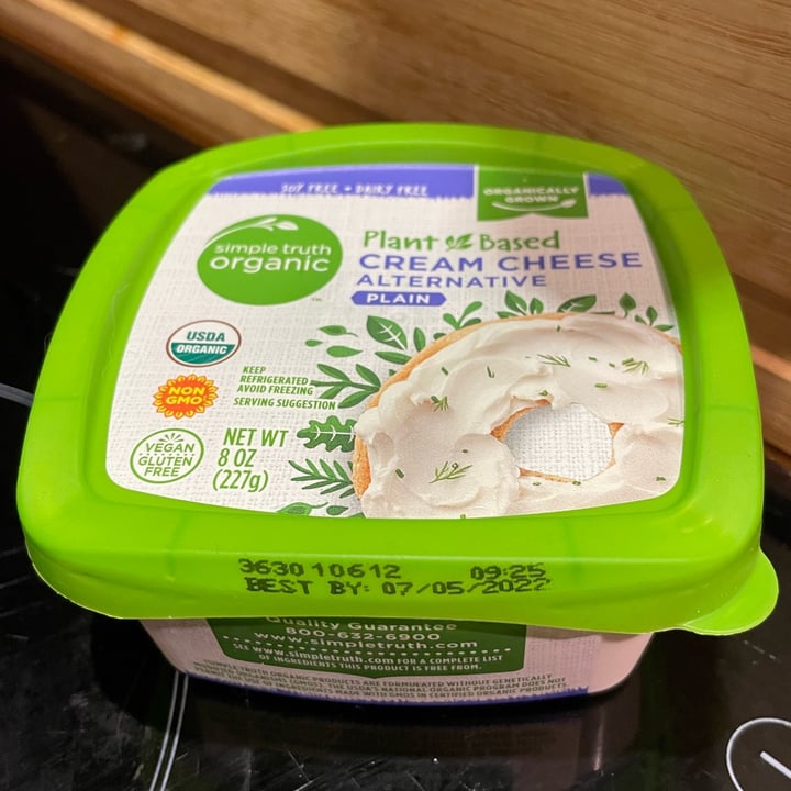 photo of Simple Truth Cream cheese shared by @adventurecat on  28 May 2022 - review