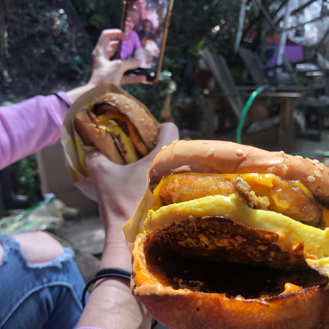Honeybee Burger