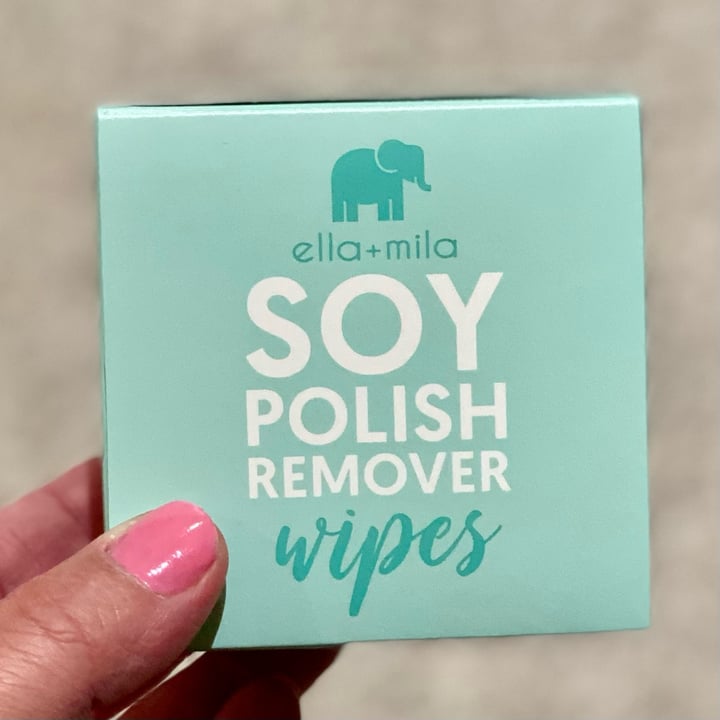 review photo of ella+mila Soy Polish Remover Wipes shared by @socalkitties on 30 May 2022 - review
