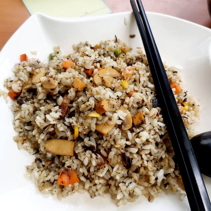 photo of Xing Hua Vegetarian Restaurant Olive Vegetable Fried Rice 橄榄菜炒饭 shared by @herbimetal on  02 Sep 2020 - review