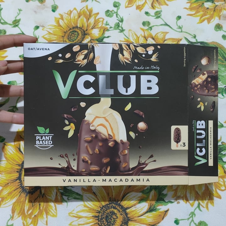 photo of VClub Vanilla-Macadamia shared by @concy91 on  16 Aug 2022 - review